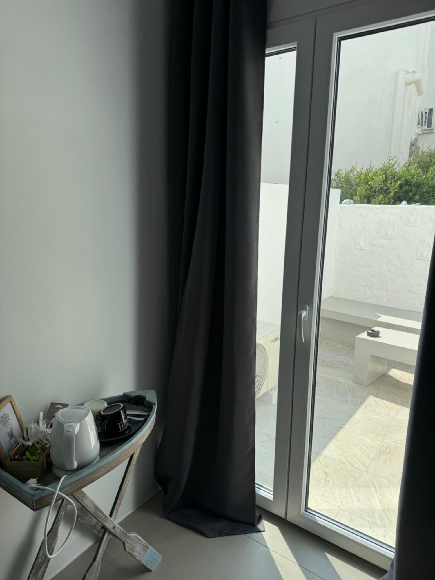Madaky Hotel Науса Екстер'єр фото
